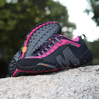 Leather hiking shoes for winter